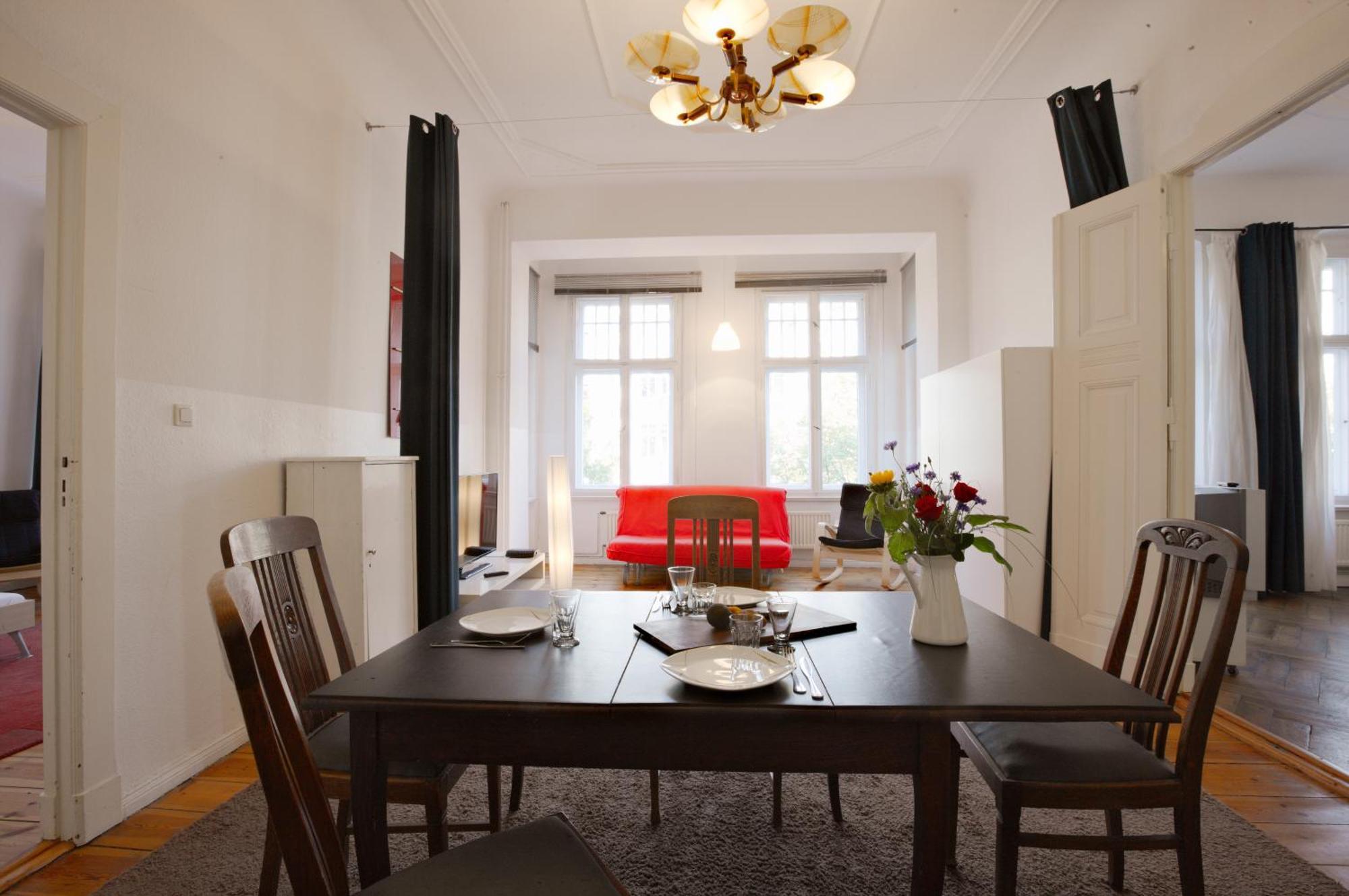 Elegante Altbauwohnung Berlino Esterno foto