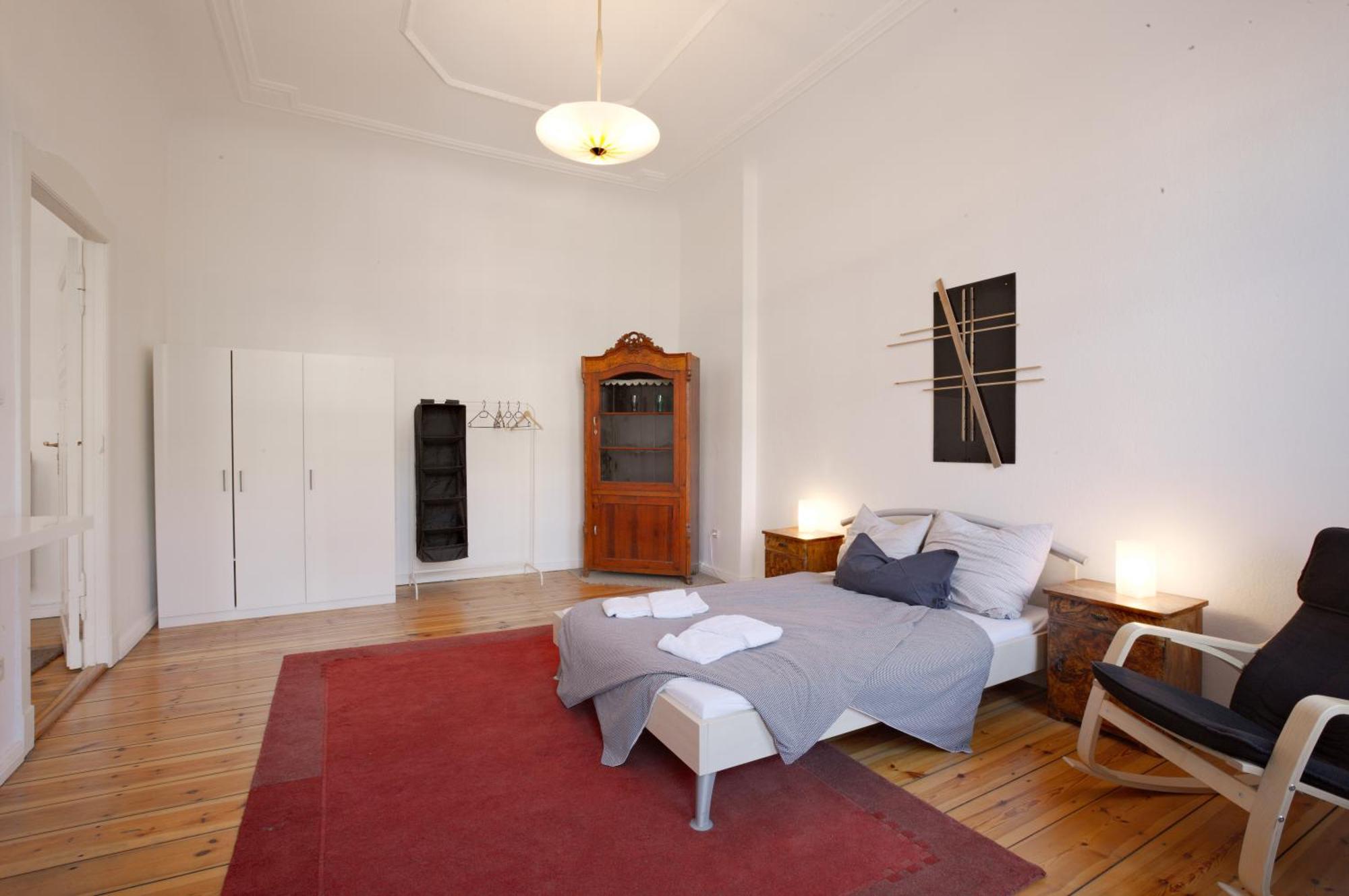 Elegante Altbauwohnung Berlino Esterno foto