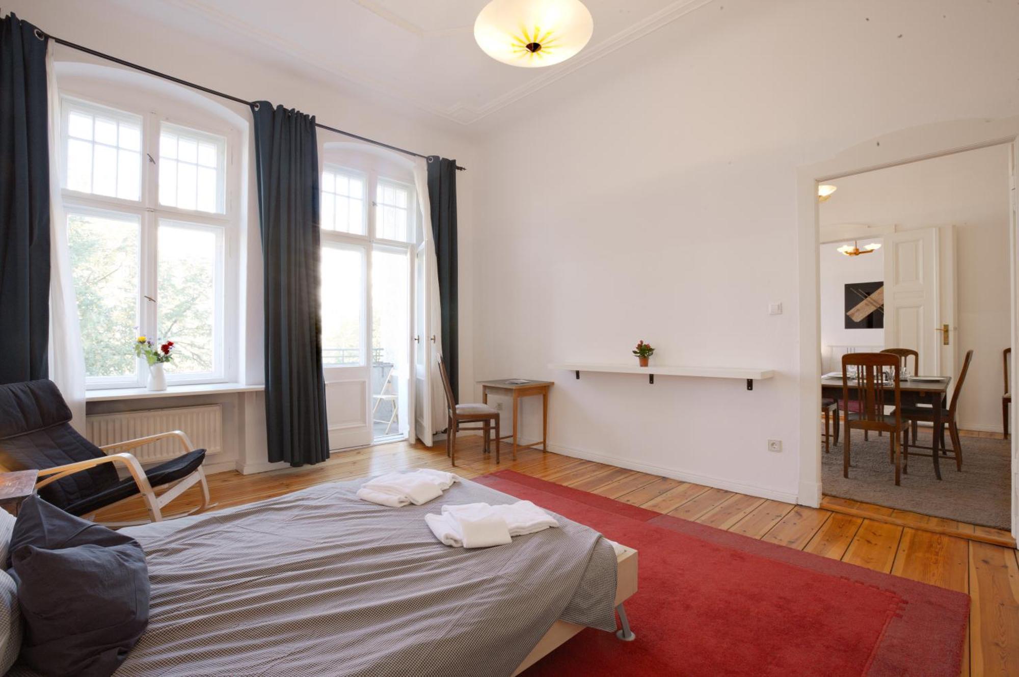 Elegante Altbauwohnung Berlino Esterno foto