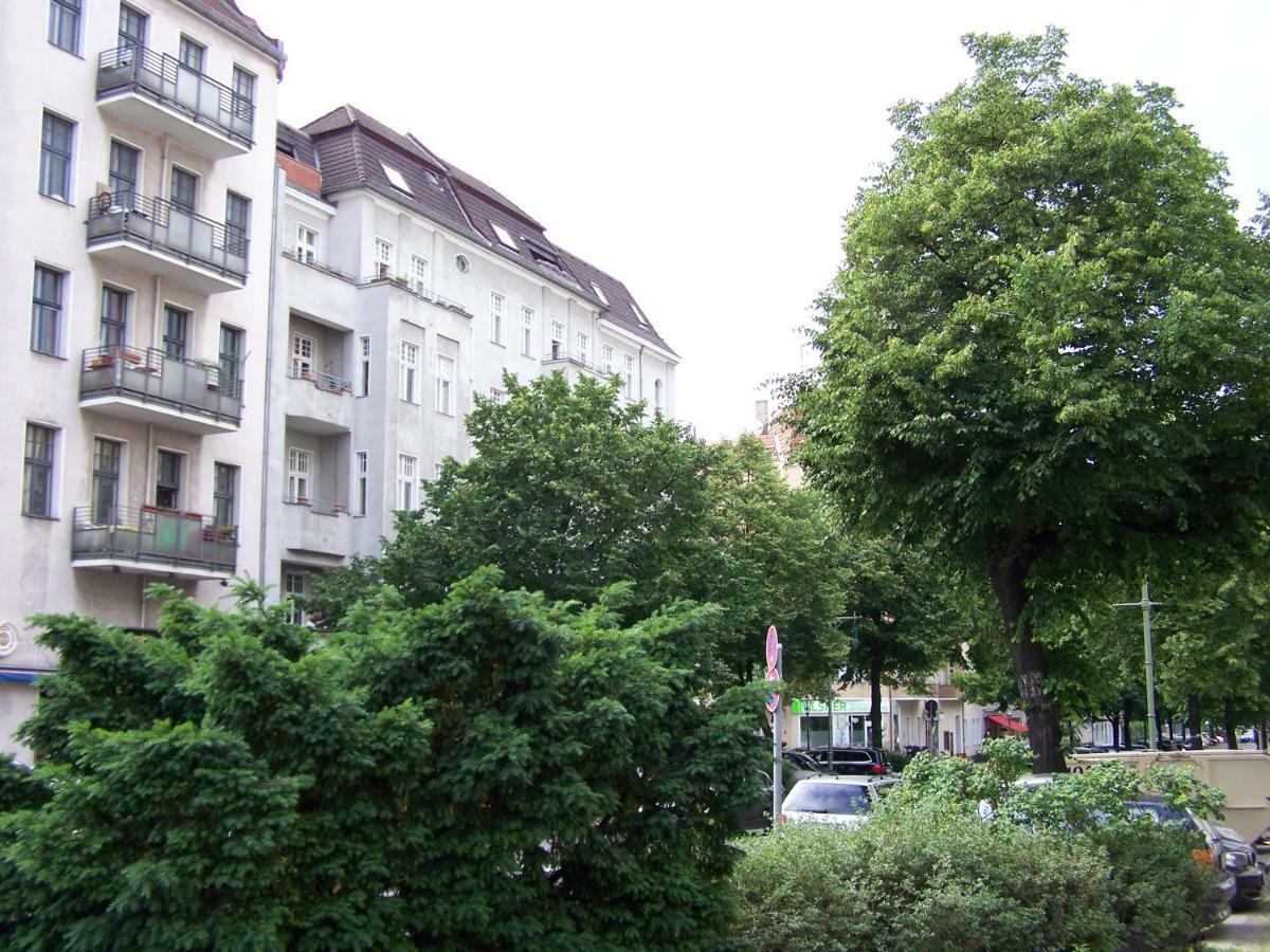 Elegante Altbauwohnung Berlino Esterno foto